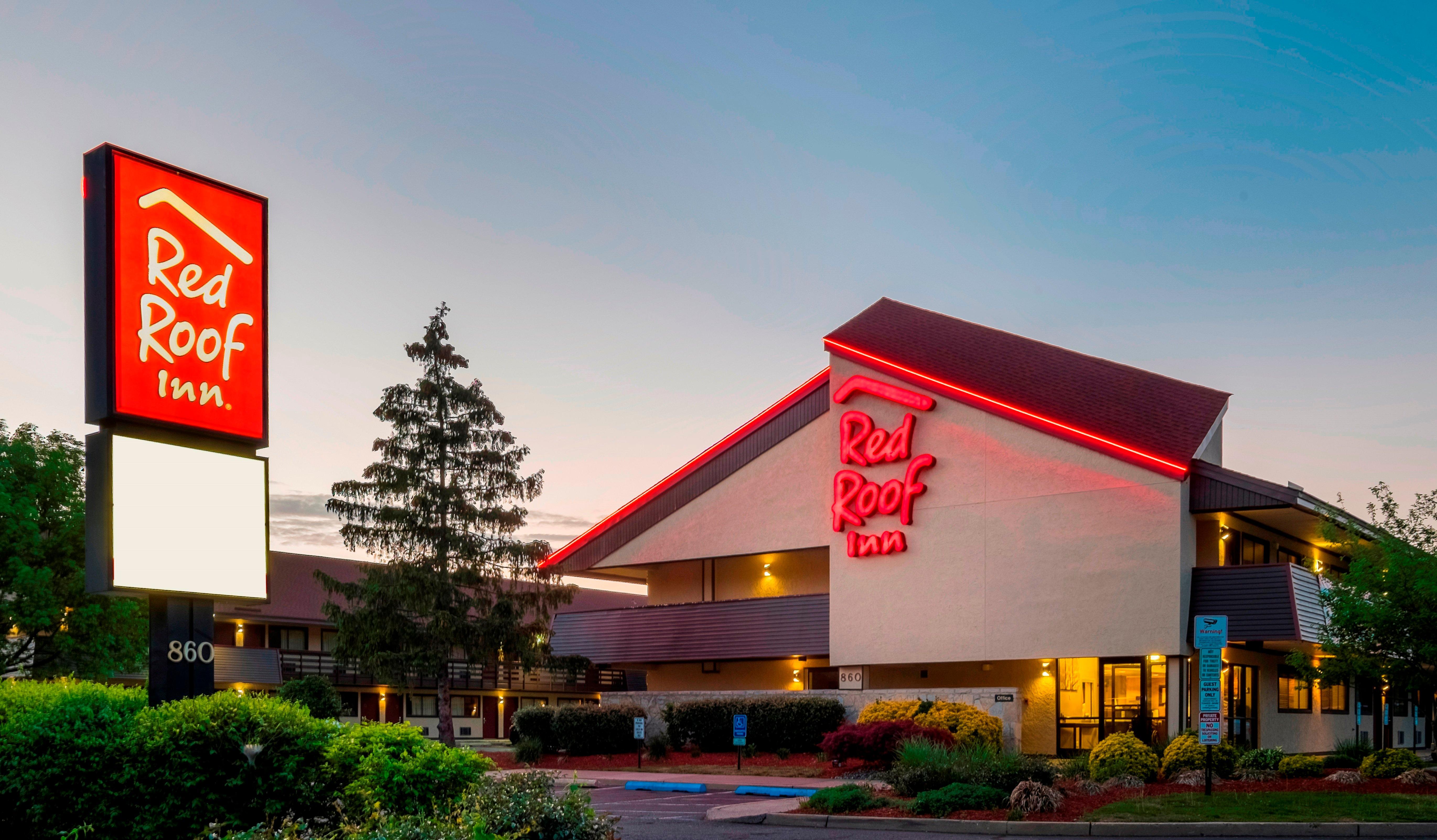 Red Roof Inn Edison Extérieur photo